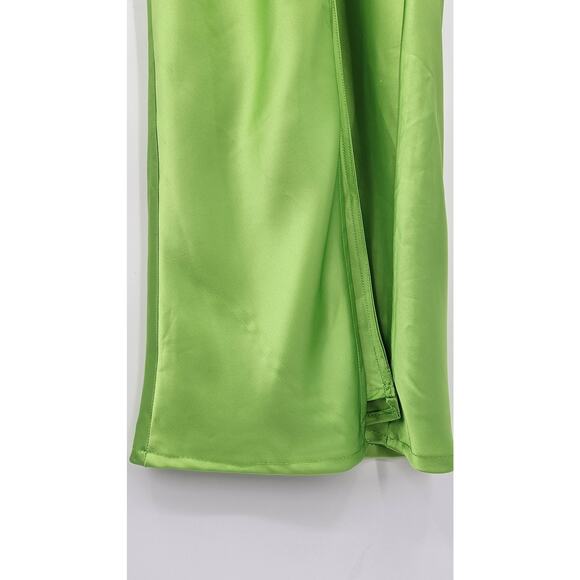 KHANUMS‎ X Revolve Halter Gown With Slit in Pear Green Size Small - Picture 8 of 12